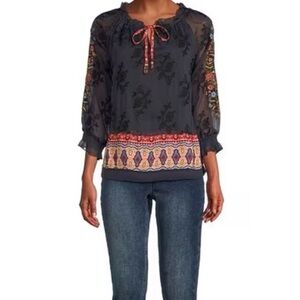 John Mark floral embroidered boho blouse
Size M